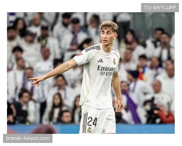 赫伊森右小腿肌肉受伤缺阵5-7天,皇马中卫将尝试在对阵本菲卡时复出 赫伊森右小腿肌肉受伤缺阵5-7天,皇马中卫将尝试在对阵本菲卡时复出