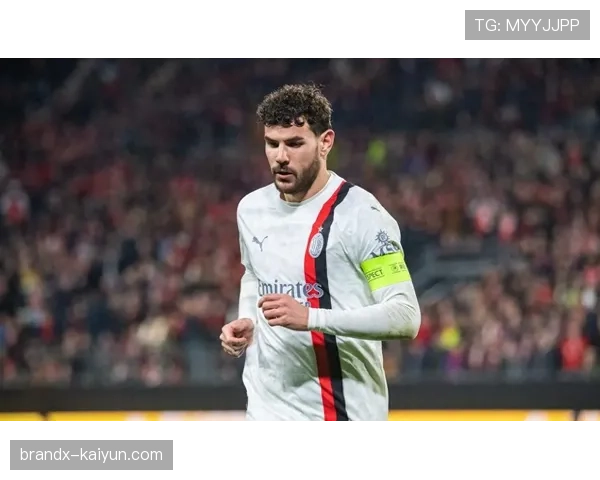 AC米兰与莱奥续约谈判陷入僵局,球员未来成疑 AC米兰与莱奥续约谈判陷入僵局,球员未来成疑