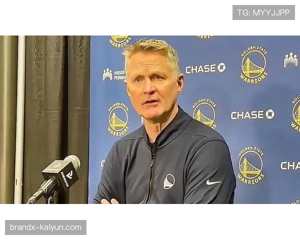 聚焦：史蒂夫·科尔在勇士锁定季后赛席位后的更衣室演讲