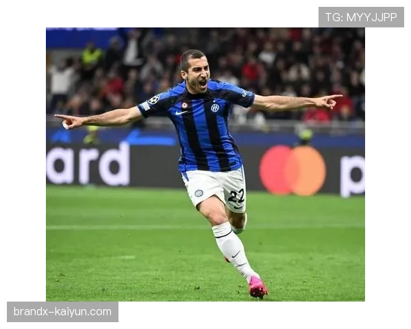 消息:国米中场姆希塔良决定再战一年,与俱乐部续约至2027年 消息:国米中场姆希塔良决定再战一年,与俱乐部续约至2027年